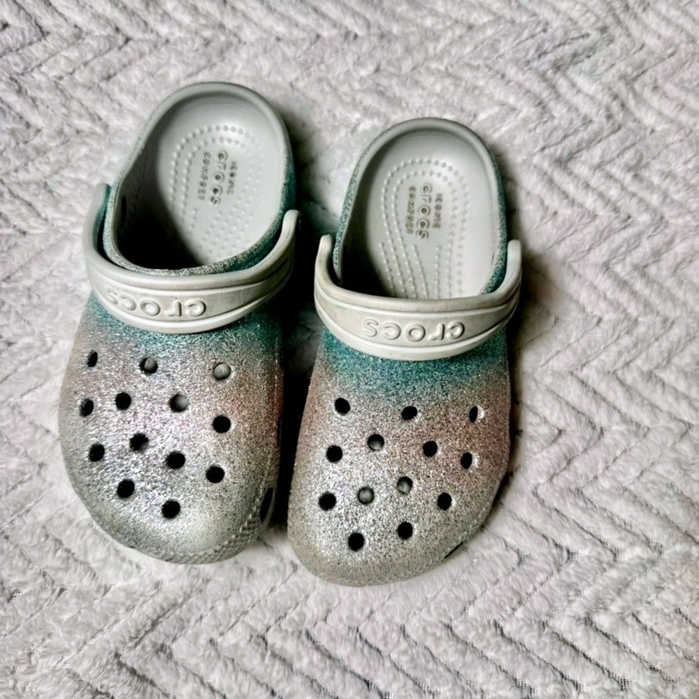 Glitter gray and blue crocs size child 11 - Picture 2 of 5